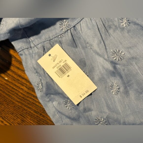 Old Navy Tiered Embroidered Tie-Back Top women’s M blouse Baby Blue boho peasant - Picture 2 of 7